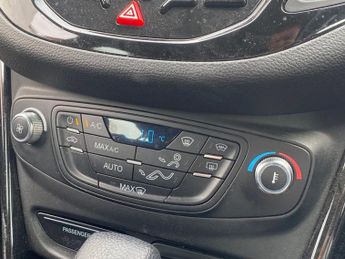 FORD B-MAX 1.6 Titanium MPV 5dr Petrol Powershift Euro 5 (105 ps)