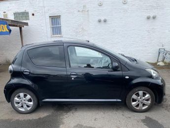 TOYOTA AYGO 1.0 VVT-i Fire Hatchback 5dr Petrol Manual Euro 5 (67 ps)