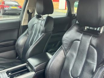 LAND ROVER RANGE ROVER EVOQUE 2.2 SD4 Pure SUV 5dr Diesel Manual 4WD Euro 5 (s/s) (190 ps)