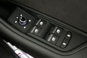 AUDI A4 AVANT 2.0 TFSI 35 S line Estate 5dr Petrol S Tronic Euro 6 (s/s) (150 