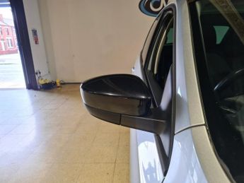SKODA RAPID SPACEBACK 1.4 TSI Elegance Hatchback 5dr Petrol DSG Euro 5 (122 ps)