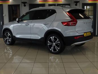 VOLVO XC40 2.0 B4 MHEV Inscription SUV 5dr Petrol Hybrid Auto AWD Euro 6 (s