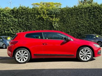 VOLKSWAGEN SCIROCCO 2.0 TDI GT Hatchback DSG Automatic 3dr Diesel Euro 5 (170 ps)