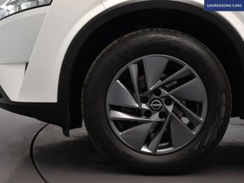 NISSAN QASHQAI 1.3 DIG-T MHEV Acenta Premium SUV 5dr Petrol Hybrid XTRON Euro 6