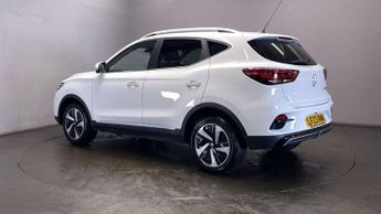 MG MG ZS 72.6kWh Trophy Long Range SUV 5dr Electric Auto (156 ps)