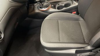 NISSAN JUKE 1.0 DIG-T N-Connecta SUV 5dr Petrol DCT Auto Euro 6 (s/s) (114 p