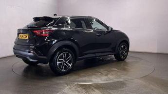 NISSAN JUKE 1.0 DIG-T N-Connecta SUV 5dr Petrol DCT Auto Euro 6 (s/s) (114 p
