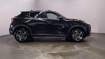 NISSAN JUKE 1.0 DIG-T N-Connecta SUV 5dr Petrol DCT Auto Euro 6 (s/s) (114 p