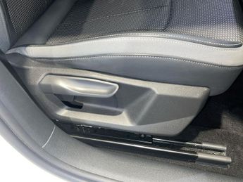 AUDI A1 1.0 TFSI 25 S line Sportback 5dr Petrol S Tronic Euro 6 (s/s) (9