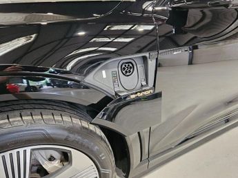 AUDI E-TRON 55 Launch Edition SUV 5dr Electric Auto quattro 95kWh (408 ps)