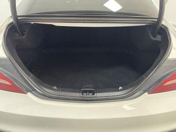 MERCEDES-BENZ CLA 2.1 CLA200d AMG Line Coupe 4dr Diesel Manual Euro 6 (s/s) (136 p