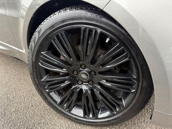 LAND ROVER RANGE ROVER SPORT 3.0 SD V6 HSE Dynamic SUV 5dr Diesel Auto 4WD Euro 6 (s/s) (306