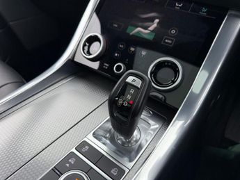 LAND ROVER RANGE ROVER SPORT 3.0 SD V6 HSE Dynamic SUV 5dr Diesel Auto 4WD Euro 6 (s/s) (306