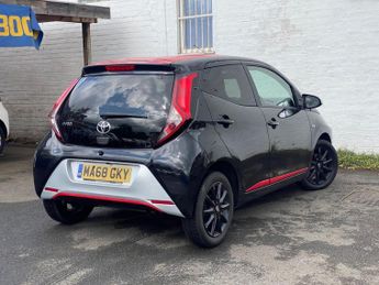 TOYOTA AYGO 1.0 VVT-i x-press Hatchback 5dr Petrol x-shift Euro 6 (71 ps)