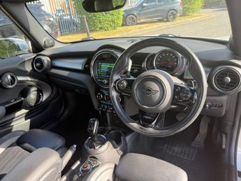 MINI CONVERTIBLE 2.0 Cooper S Exclusive Convertible 2dr Petrol Steptronic Euro 6 