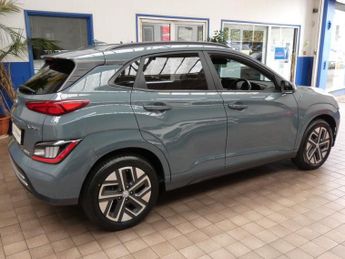 HYUNDAI KONA 64kWh Premium SUV 5dr Electric Auto (10.5kW Charger) (204 ps)