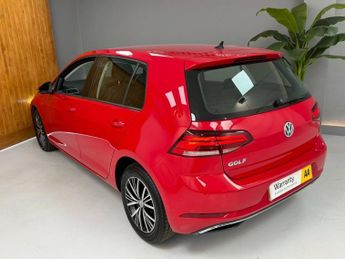 VOLKSWAGEN GOLF 2.0 TDI SE Nav Hatchback 5dr Diesel DSG Euro 6 (s/s) (150 ps)