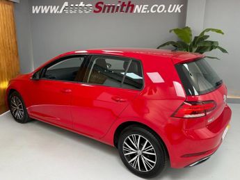 VOLKSWAGEN GOLF 2.0 TDI SE Nav Hatchback 5dr Diesel DSG Euro 6 (s/s) (150 ps)