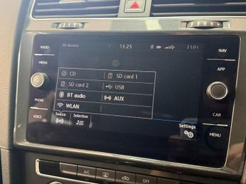VOLKSWAGEN GOLF 2.0 TDI SE Nav Hatchback 5dr Diesel DSG Euro 6 (s/s) (150 ps)
