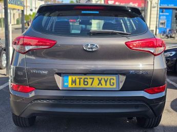 HYUNDAI TUCSON 1.6 GDi Blue Drive SE Nav SUV 5dr Petrol Manual Euro 6 (s/s) (13