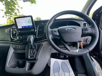 FORD TOURNEO CUSTOM 1.0 Tourneo Custom 320 Titanium PHEV CVT 4dr