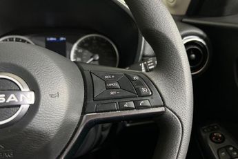 NISSAN JUKE 1.0 DIG-T Acenta SUV 5dr Petrol Manual Euro 6 (s/s) (114 ps) 1 P
