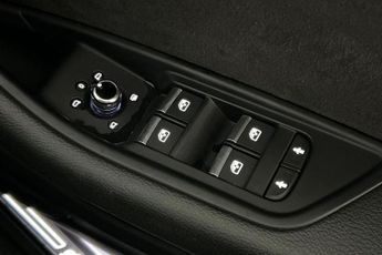 AUDI A4 2.0 TDI 40 Black Edition Saloon 4dr Diesel S Tronic Euro 6 (s/s)