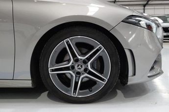 MERCEDES-BENZ A-CLASS 2.0 A200d AMG Line (Premium 2) Hatchback 5dr Diesel 8G-DCT Euro 