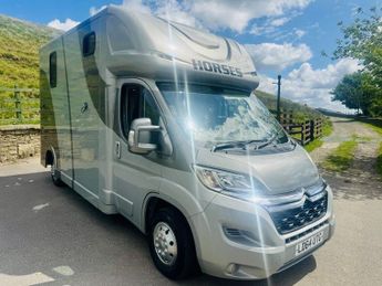 Citroen Relay 2.2 HDi 35 Regent Built Horsebox (195 g/km, 130 bhp)