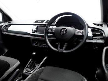 SKODA FABIA 1.0 TSI SE Hatchback 5dr Petrol DSG Euro 6 (s/s) (110 ps)