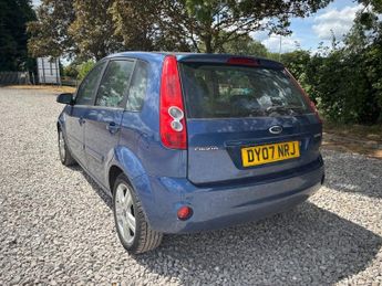 FORD FIESTA 1.4 Zetec Climate Hatchback 5dr Petrol Manual (147 g/km, 79 bhp)
