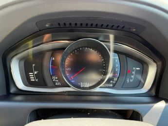 VOLVO XC60 2.0 D4 R-Design Nav SUV 5dr Diesel Auto Euro 6 (s/s) (190 ps)