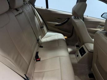 BMW 3 SERIES 2.0 320d SE Touring 5dr Diesel Auto xDrive Euro 5 (s/s) (184 ps)