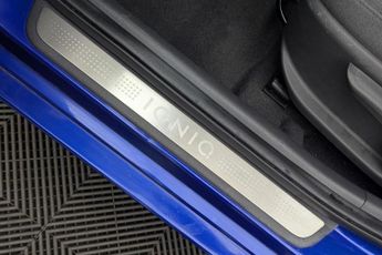 HYUNDAI IONIQ 38.3kWh Premium Hatchback 5dr Electric Auto (136 ps)