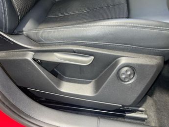 AUDI Q2 1.5 TFSI CoD 35 S line SUV 5dr Petrol S Tronic Euro 6 (s/s) (150