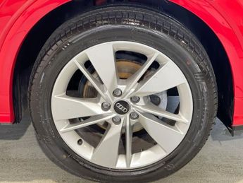 AUDI Q2 1.5 TFSI CoD 35 S line SUV 5dr Petrol S Tronic Euro 6 (s/s) (150