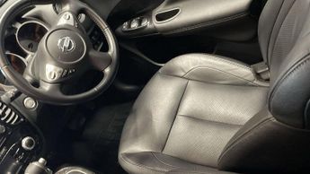 NISSAN JUKE 1.6 Tekna SUV 5dr Petrol XTRON Euro 6 (117 ps)