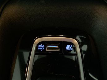 TOYOTA COROLLA 1.8 VVT-h GPF GR SPORT Hatchback 5dr Petrol Hybrid CVT Euro 6 (s