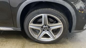 MERCEDES-BENZ GLA 2.1 GLA220d AMG Line (Premium) SUV 5dr Diesel 7G-DCT 4MATIC Euro