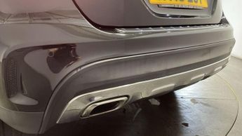 MERCEDES-BENZ GLA 2.1 GLA220d AMG Line (Premium) SUV 5dr Diesel 7G-DCT 4MATIC Euro