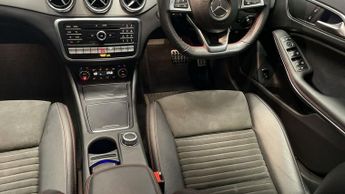 MERCEDES-BENZ GLA 2.1 GLA220d AMG Line (Premium) SUV 5dr Diesel 7G-DCT 4MATIC Euro