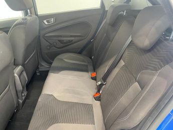 FORD FIESTA 1.6 Titanium Hatchback 5dr Petrol Powershift Euro 5 (105 ps)