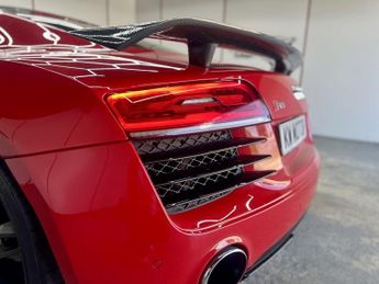 AUDI R8 4.2 FSI V8 Coupe 2dr Petrol S Tronic quattro Euro 5 (430 ps)