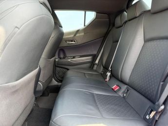 TOYOTA C-HR 1.8 VVT-h Dynamic SUV 5dr Petrol Hybrid CVT Euro 6 (s/s) (122 ps