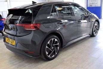 VOLKSWAGEN ID.3 Pro Performance 58kWh Life Hatchback 5dr Electric Auto (204 ps)
