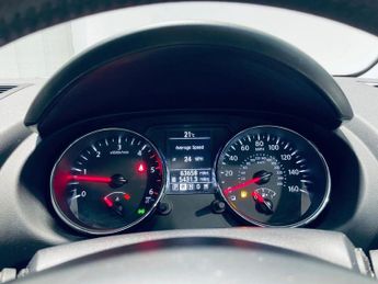 NISSAN QASHQAI 2.0 dCi n-tec+ SUV 5dr Diesel Auto 4WD Euro 5 (150 ps)