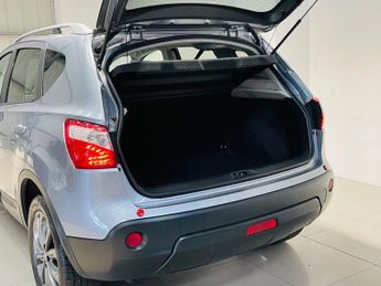 NISSAN QASHQAI 2.0 dCi n-tec+ SUV 5dr Diesel Auto 4WD Euro 5 (150 ps)