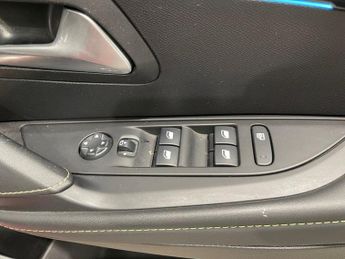 PEUGEOT E-208 50kWh GT Premium Hatchback 5dr Electric Auto (136 ps)