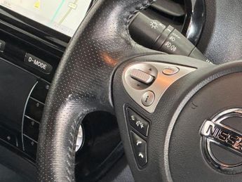 NISSAN JUKE 1.6 Tekna SUV 5dr Petrol XTRON Euro 6 (117 ps)