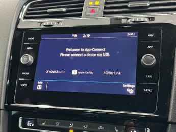 VOLKSWAGEN GOLF 1.4 TSI 8.7kWh GTE Advance Hatchback 5dr Petrol Plug-in Hybrid D